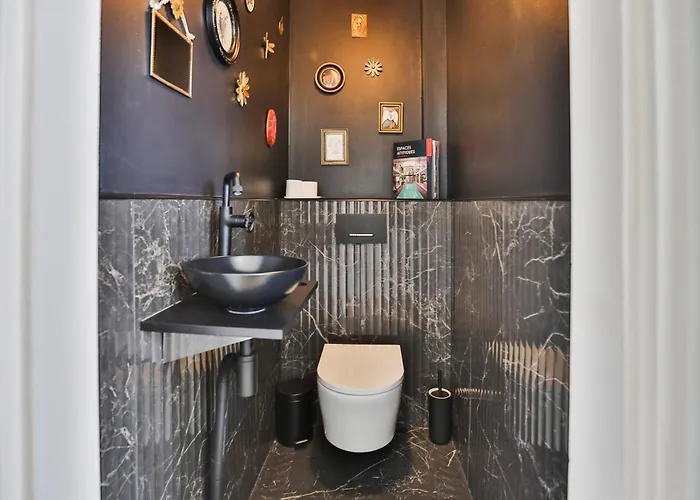 Parisse Au Centre De La Chaume